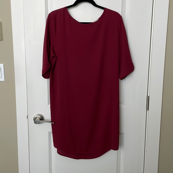 Monk and Lou adorable red dress with faux opening button back and short sleeves. - Picture 1 of 4